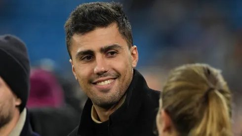 Rodri em homenagem pela conquista da Bola de Ouro 2024.