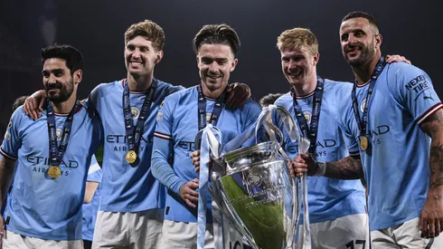Jogadores do Manchester City. Diretoria identifica que Walker deveria ter saído antes. foto: IMAGO / Nicolo Campo