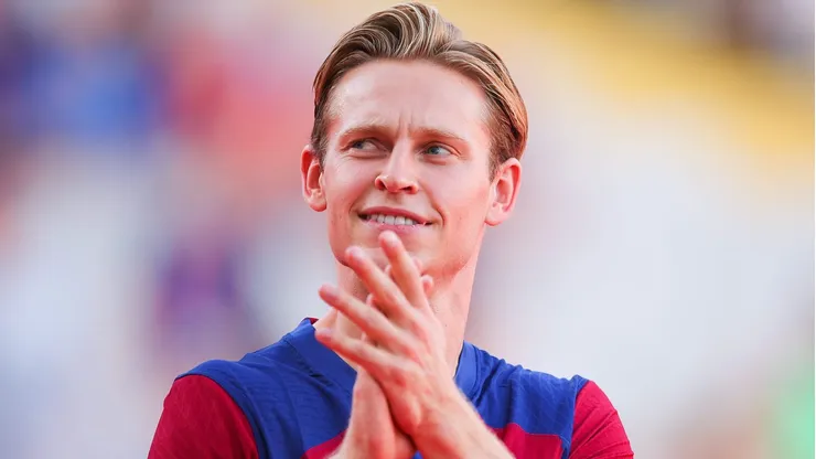 Barcelona recebe proposta para negociar Frenkie De Jong com gigante da Premier League (Photo by Eric Alonso/Getty Images)