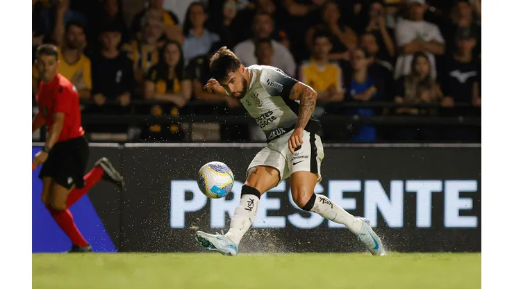 Yuri Alberto durante a partida entre Criciúma e Corinthians, no dia 30 de novembro de 2024. (Associated Press / Alamy Stock Photo)