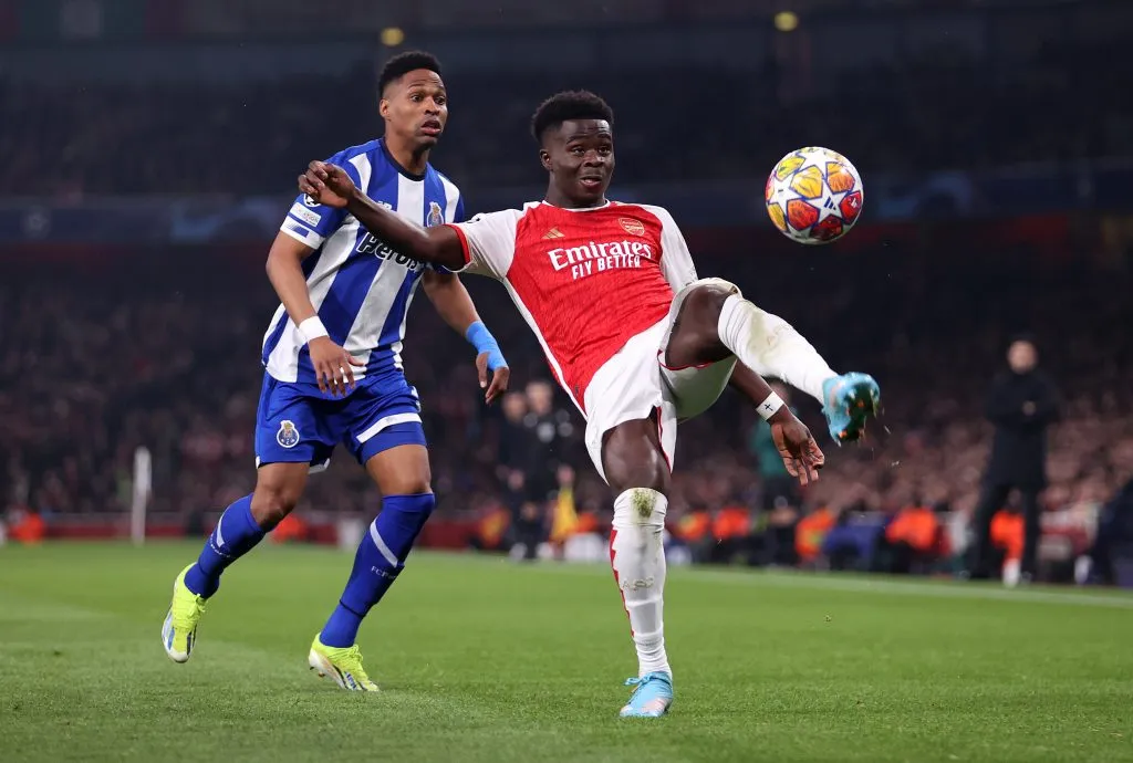 Wendell vs Arsenal. (Photo by Julian Finney/Getty Images)
