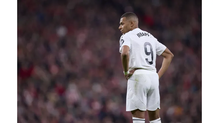 Mbappé tem gol anulado