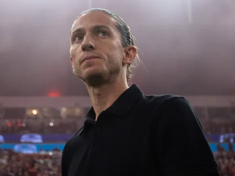 Filipe Luís dispara no Flamengo: "Se você entrega, o futebol devolve"