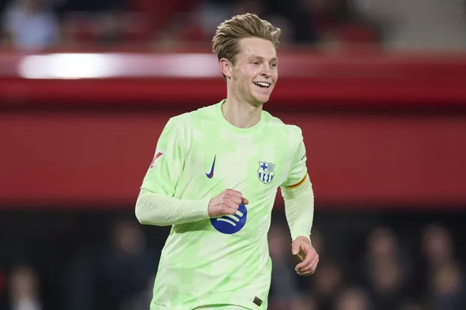 De Jong pelo Barcelona. Ele é alvo de 3 clubes da Premier League. Foto: IMAGO /&nbsp;Ricardo Larreina Amador