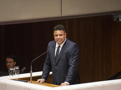 Ronaldo critica 'vaquinha' e fala sobre dívida do Corinthians: "Eu tenho para..."