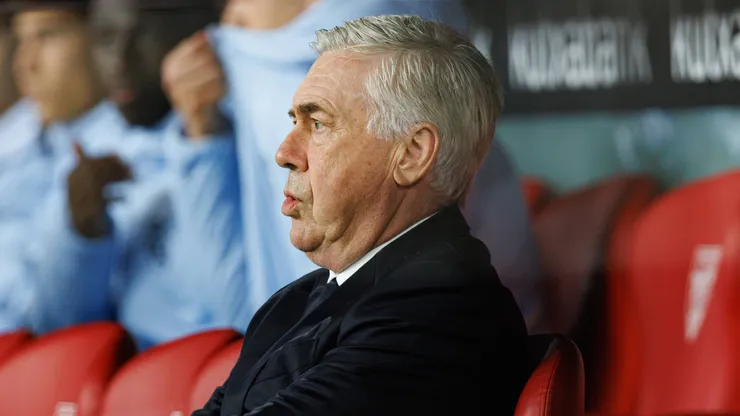 Carlo Ancelotti em partida pelo Real Madrid