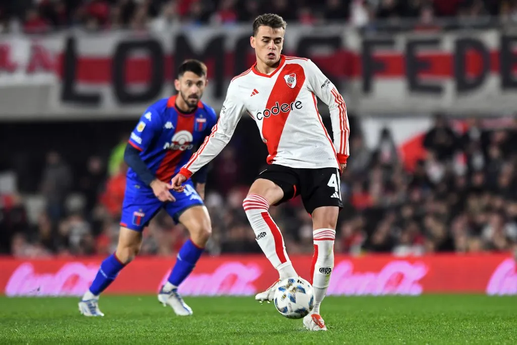 Fonseca não deve permanecer no River (Photo by Rodrigo Valle/Getty Images)