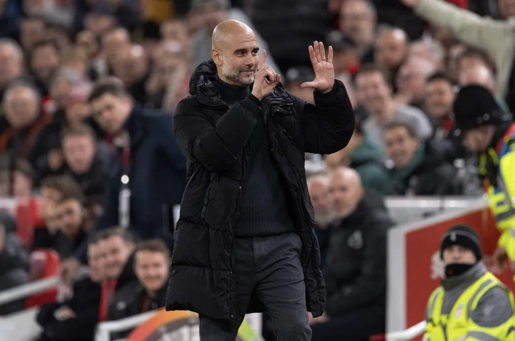 Guardiola responde provocação da torcida do Liverpool. Foto: IMAGO / Visionhaus
