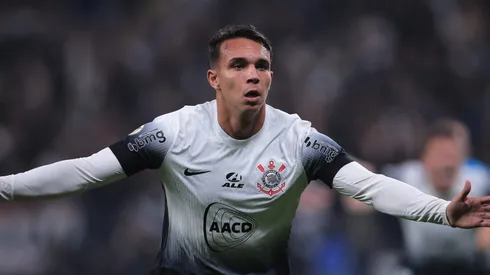 Giovane, do Corinthians, antecipa saída no elenco e Fanáticos repercutem.