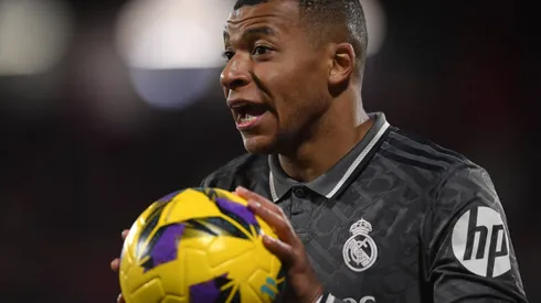 Mbappé em campo pelo Real Madrid durante duelo na La Liga - Foto: Imago