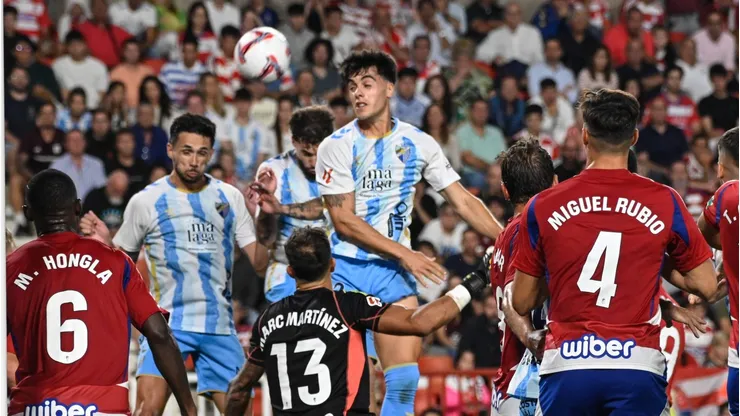 O atacante Antonio Cordero, uma das grandes promessas do futebol espanhol, está no centro de uma intensa disputa entre grandes clubes europeus, incluindo Barcelona, Real Madrid e Arsenal. (Foto: IMAGO / Pacific Press Agency)