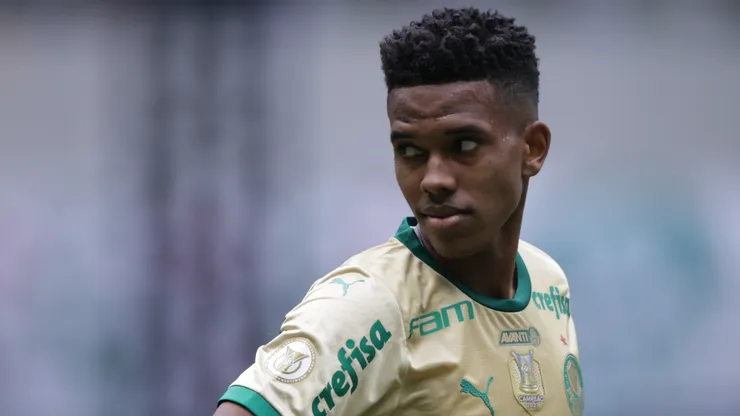 Estêvão jogador do Palmeiras durante partida contra o Fluminense no estádio Arena Allianz Parque
