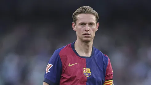 Liverpool tem interesse em De Jong, do Barcelona.