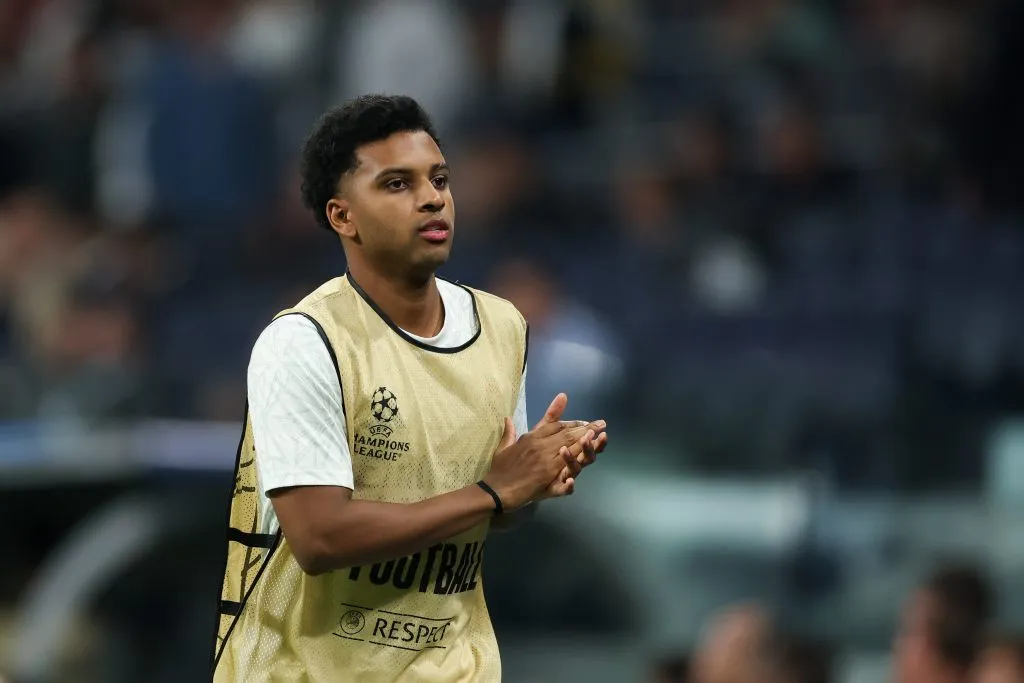 Rodrygo no duelo diante do Milan (Photo by Florencia Tan Jun/Getty Images)
