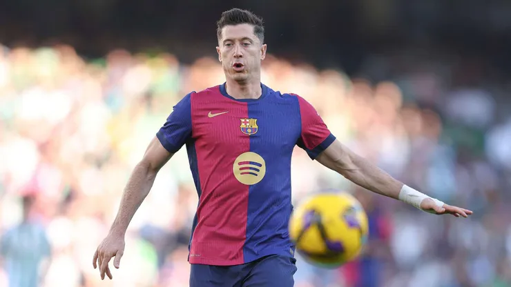 Lewandowski é o artilheiro do Barcelona na temporada