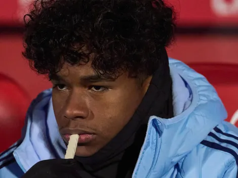 Expressão de Endrick no banco do Real Madrid vira meme