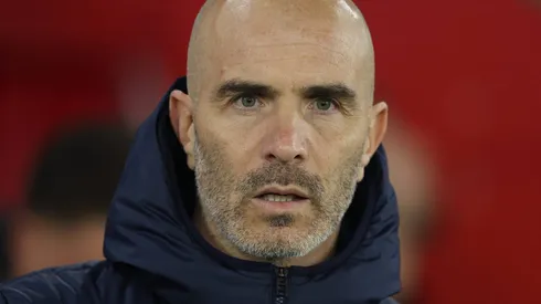 Zagueiro da Champions é disputado por Chelsea de Maresca e Liverpool.
