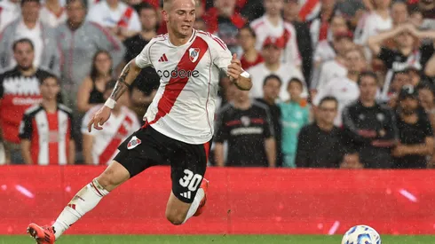 Mastantuono é alvo do Chelsea e peça fundamental no elenco do River Plate - Foto: Imago