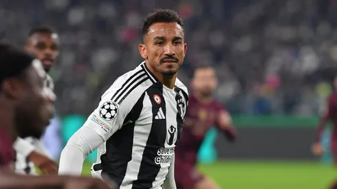 Danilo durante partida da Juventus