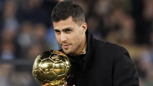 Rodri fica com a Bola de Ouro e Vini Jr com o Fifa The Best