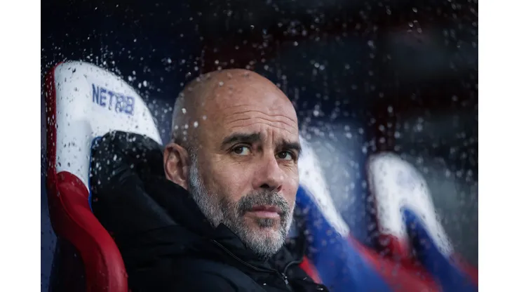 Guardiola, técnico do City não vive bom momento com o clube - (Photo by Ryan Pierse/Getty Images)