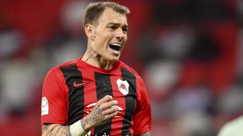 Flamengo não quer apenas Roger Guedes e busca acerto com outro badalado atacante. Foto: IMAGO / Naushad