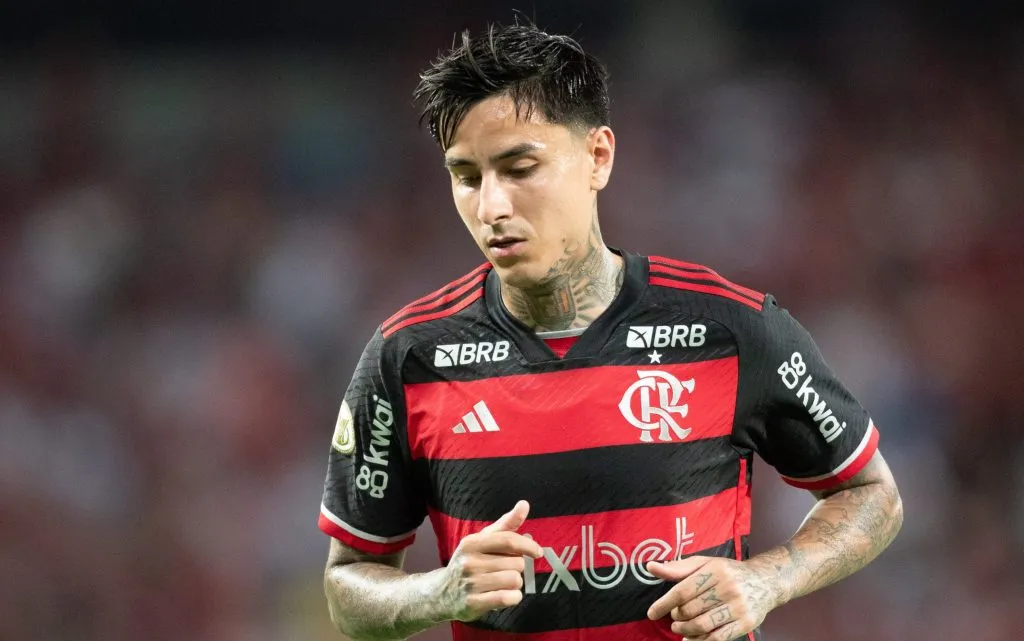 Situação de Pulgar causa preocupação no Flamengo. Foto: Gil Gomes/AGIF