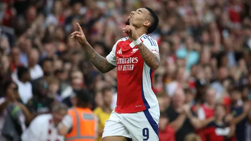 Gabriel Jesus faz cinco gols em três dias