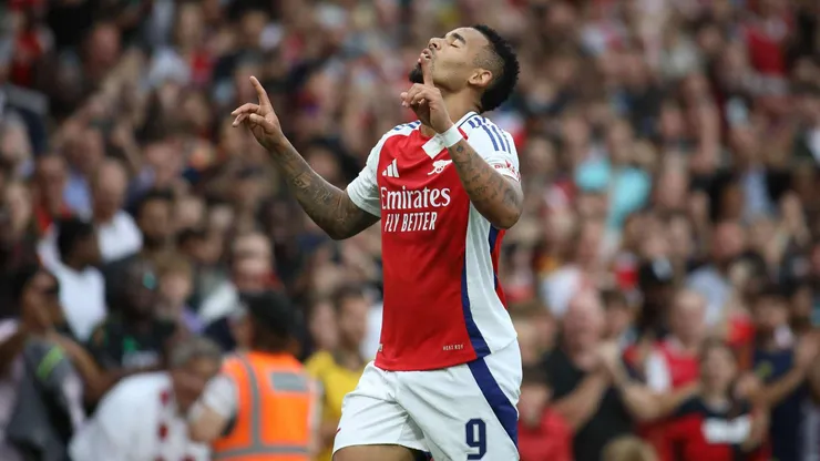 Gabriel Jesus faz cinco gols em três dias
