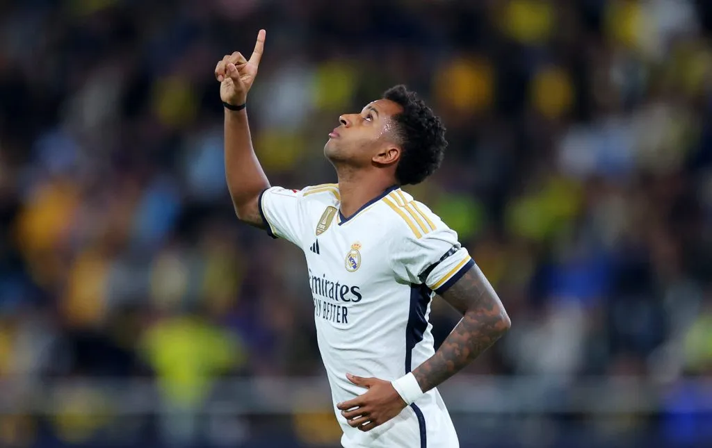 Rodrygo celebrando gol contra o Cádiz. (Photo by Fran Santiago/Getty Images)