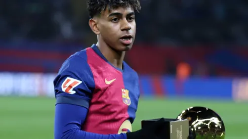 Com apenas 16 anos, Lamine Yamal já brilha no Barcelona e conquista prêmios como "Melhor Talento Emergente" nos Globe Soccer Awards. (Foto: IMAGO / ZUMA Press Wire)