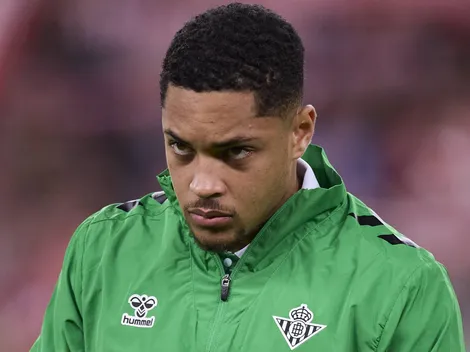 Vitor Roque recebe cutucada de juíz na La Liga: "Não me toque"