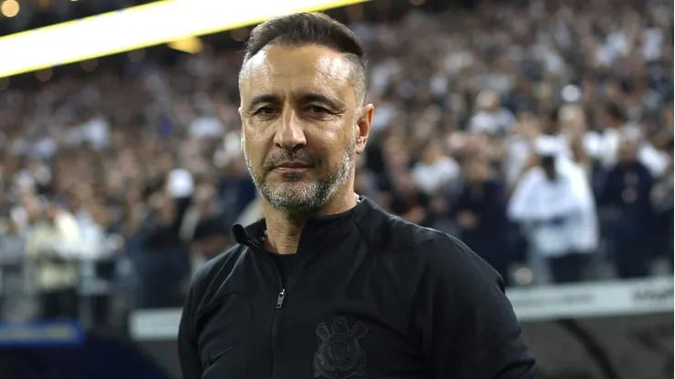 Ex-Corinthians, Vítor Pereira acerta com novo clube e retorna a elite após passagem pelo Al-Shabab. (Photo by Ricardo Moreira/Getty Images)
