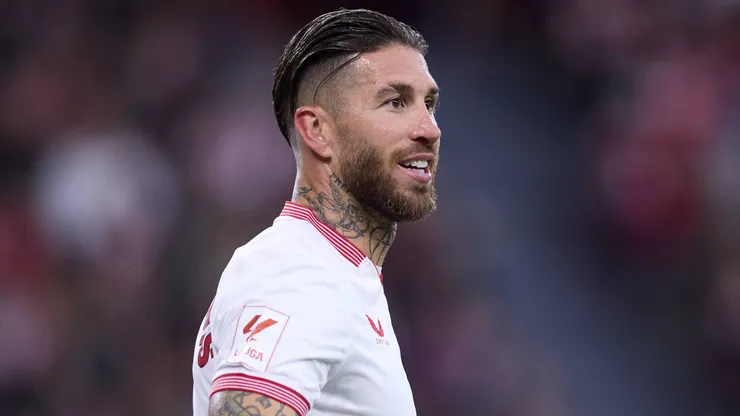 Sergio Ramos ainda em ação com a camisa do Sevilla.