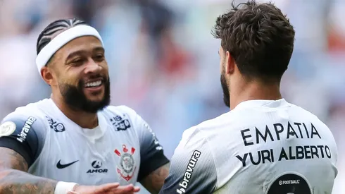 Corinthians é procurado para fechar o maior negócio da sua história e saída de atacante ganha definição. (Photo by Pedro H. Tesch/Getty Images)
