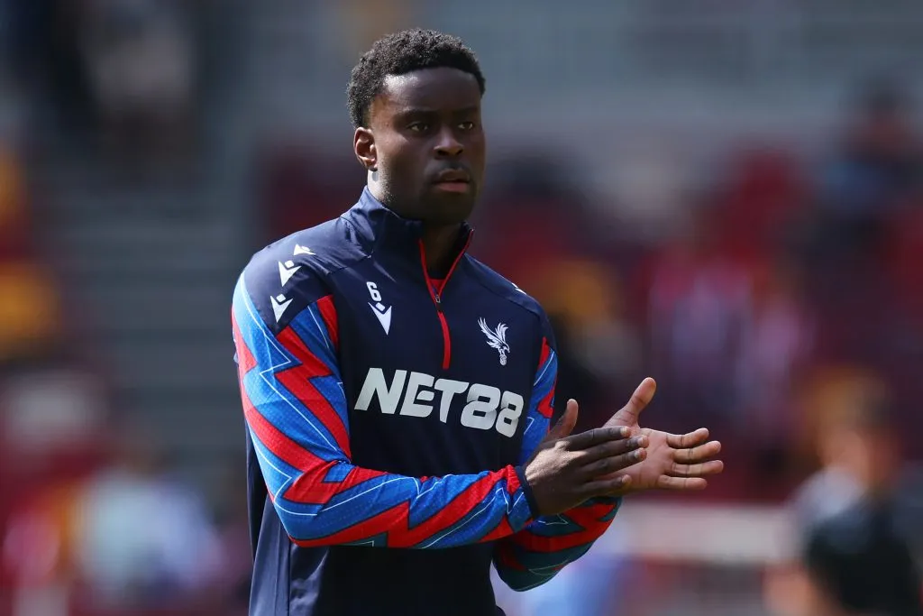 Guéhi pode reforçar o City (Photo by Eddie Keogh/Getty Images)