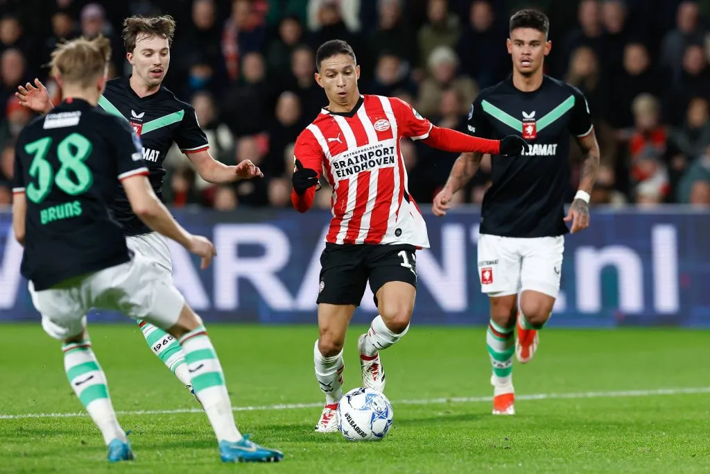 Mauro Júnior ema ação pelo PSV. Foto: IMAGO /&nbsp;Pro Shots