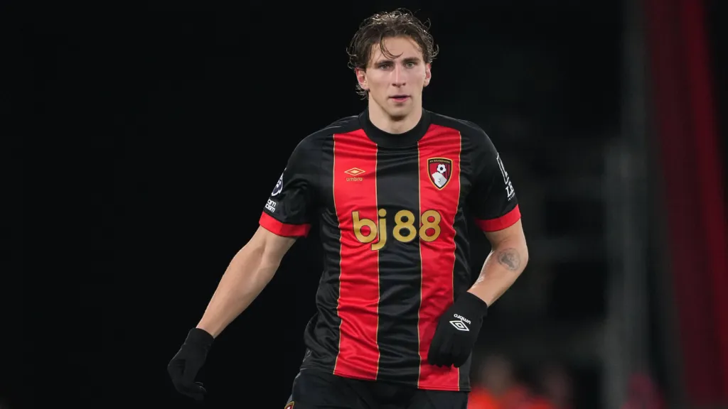 Ilya Zabarnyi em campo. Foto: Reprodução