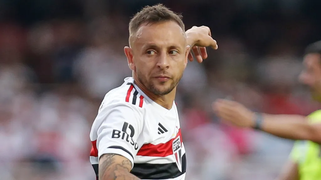 Rafinha em campo pelo São Paulo. Foto: Ricardo Moreira/Getty Images