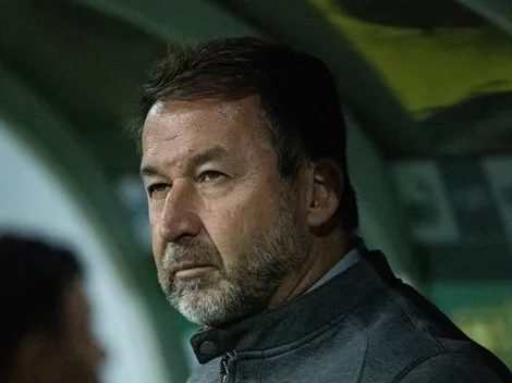 Augusto Melo renova os contratos de Renato e Cadu