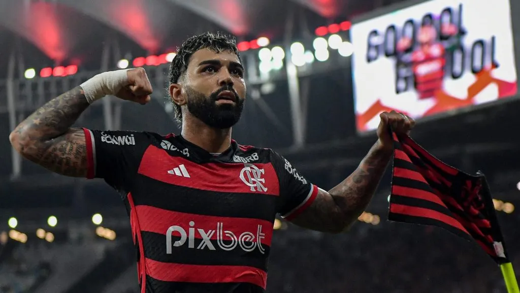 Gabigol comemorando gol pelo Flamengo