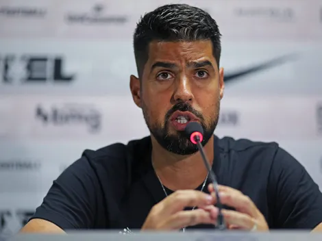 António Oliveira comenta passagem pelo Corinthians: "Fui mais que..."