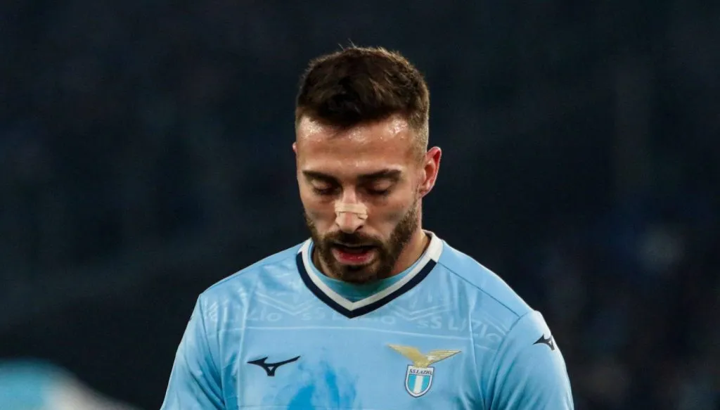 Mario Gila em campo pela Lazio em partida da Série A (IMAGO / ABACAPRESS)