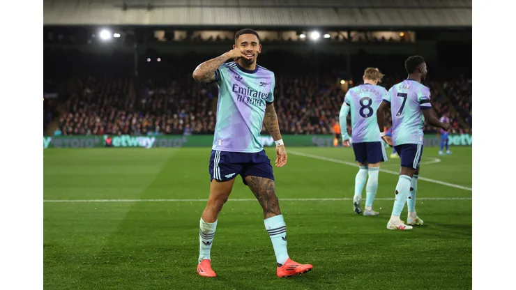 Gabriel Jesus em ação pelo Arsenal - (Photo by Alex Pantling/Getty Images)
