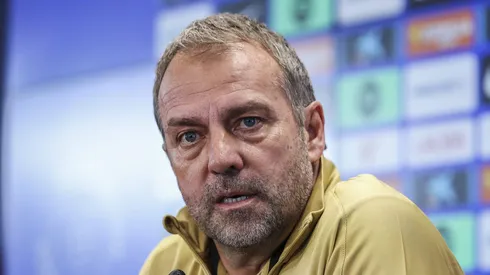 Barcelona de Hansi Flick precisa de um lateral-esquerdo