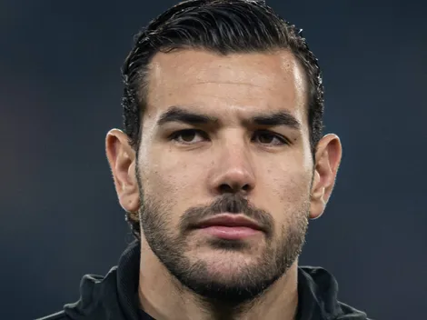 Theo Hernández vive problema no Milan e pode ser vendido