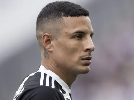 Atlético Mineiro aceita vender Arana ao Corinthians de forma definitiva