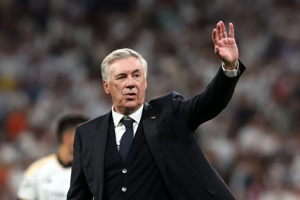 Carlo Ancelotti, técnico do Real Madrid (Photo by Alexander Hassenstein/Getty Images)