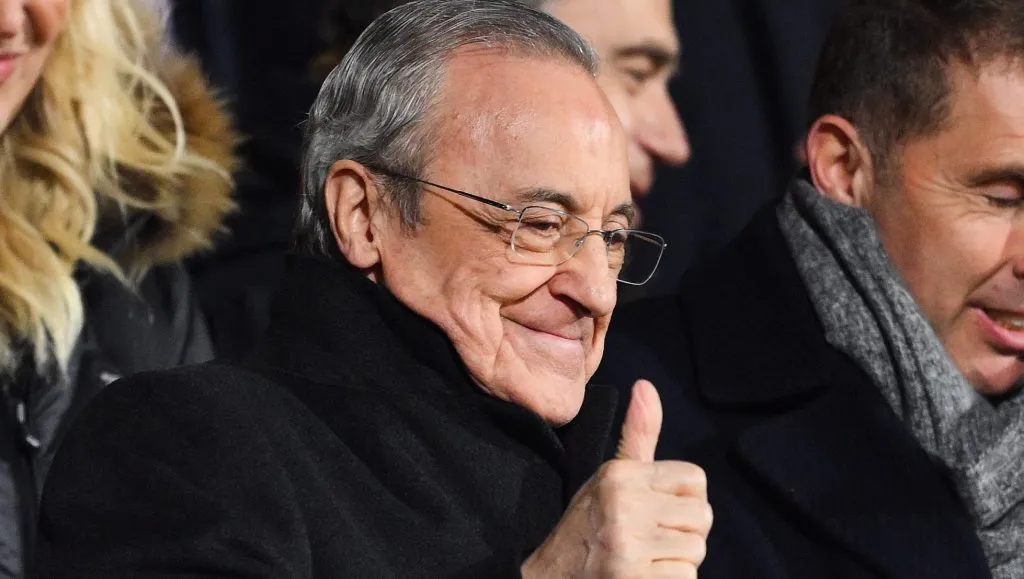 Florentino Pérez, presidente do Real Madrid, tem 2 nomes interessantes para o setor defensivo em 2025, segundo portal (Photo by David Ramos/Getty Images)