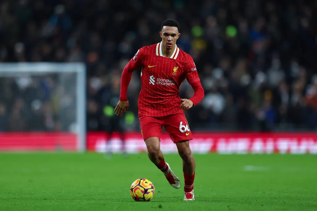 Trent Alexander-Arnold em ação pelo Liverpool. Foto: IMAGO / Action Plus.